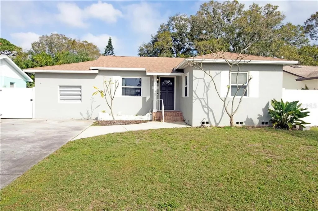 3145 33rd Avenue N St Petersburg FL 33713