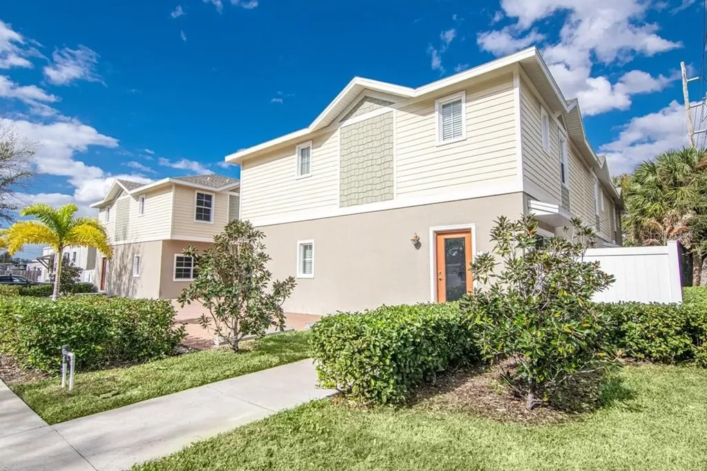 3701 W Carmen Street Tampa FL 33609
