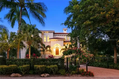 901 Norsota Way Sarasota FL 34242