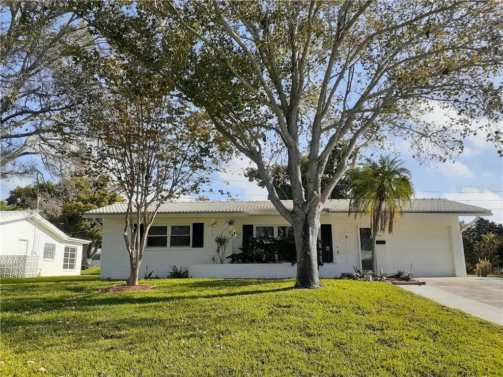 9361 141st Street Seminole FL 33776