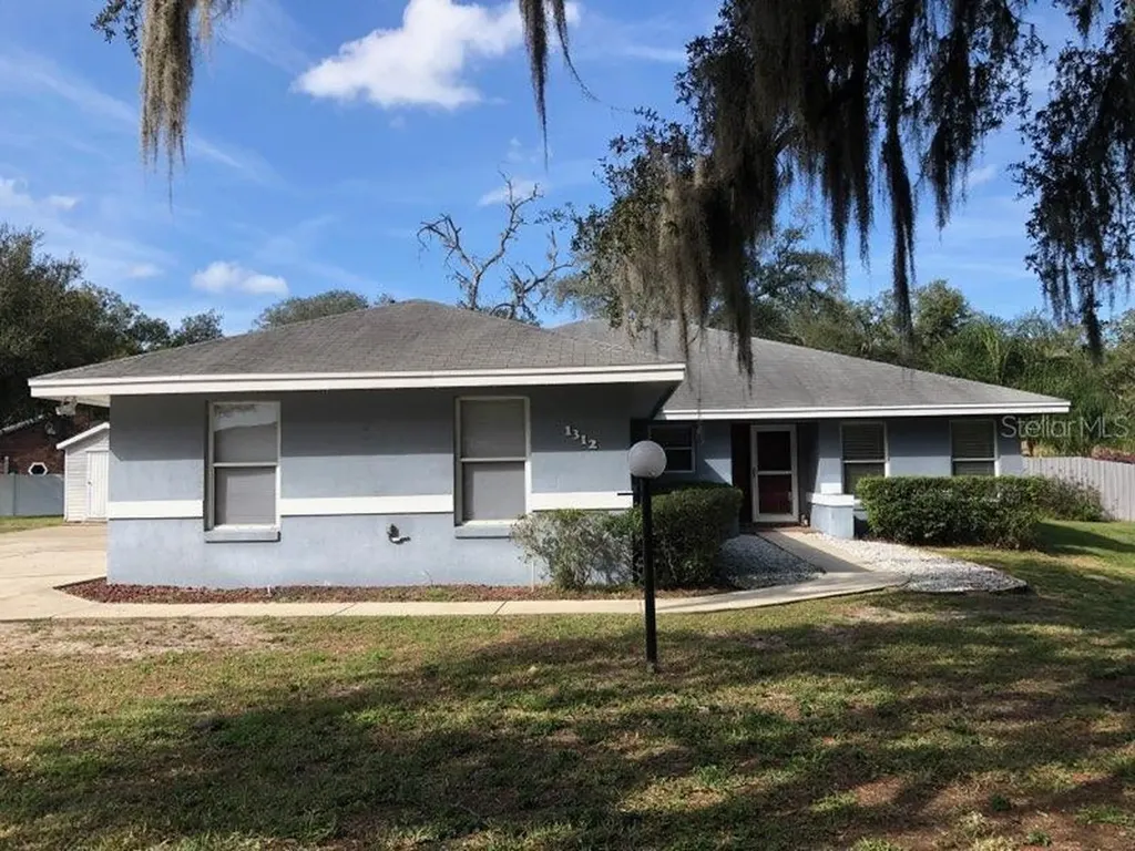 1312 Covey Circle N Lakeland FL 33809