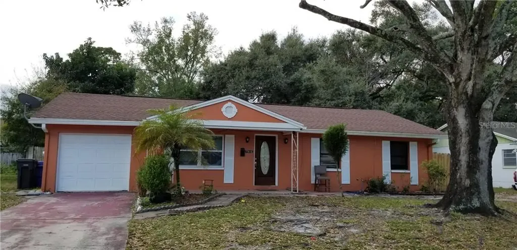 7916 W Elm Street Tampa FL 33615