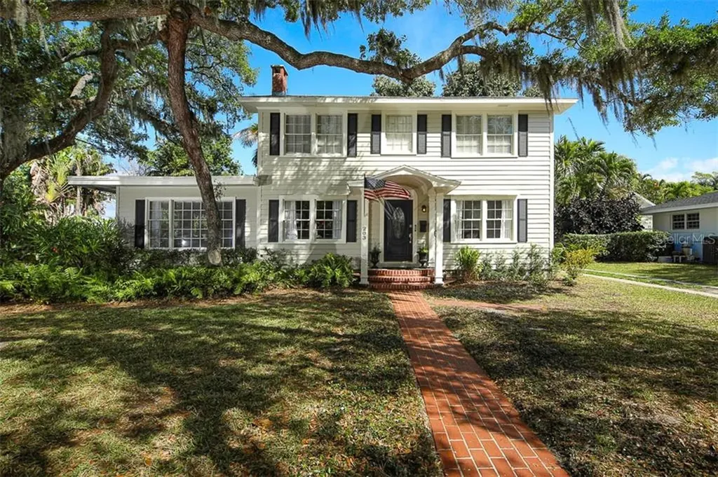 203 24th Street W Bradenton FL 34205