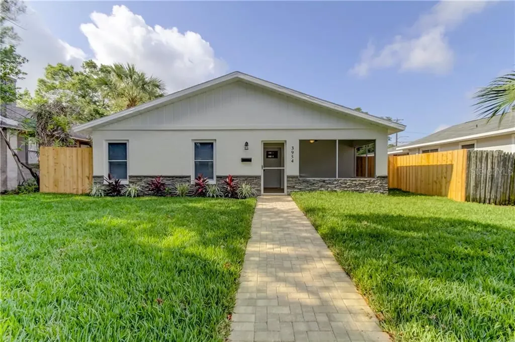 3954 Burlington Avenue N St Petersburg FL 33713