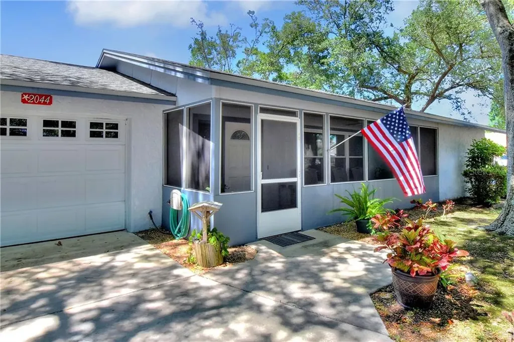 2044 Woodbridge Lane Lakeland FL 33813