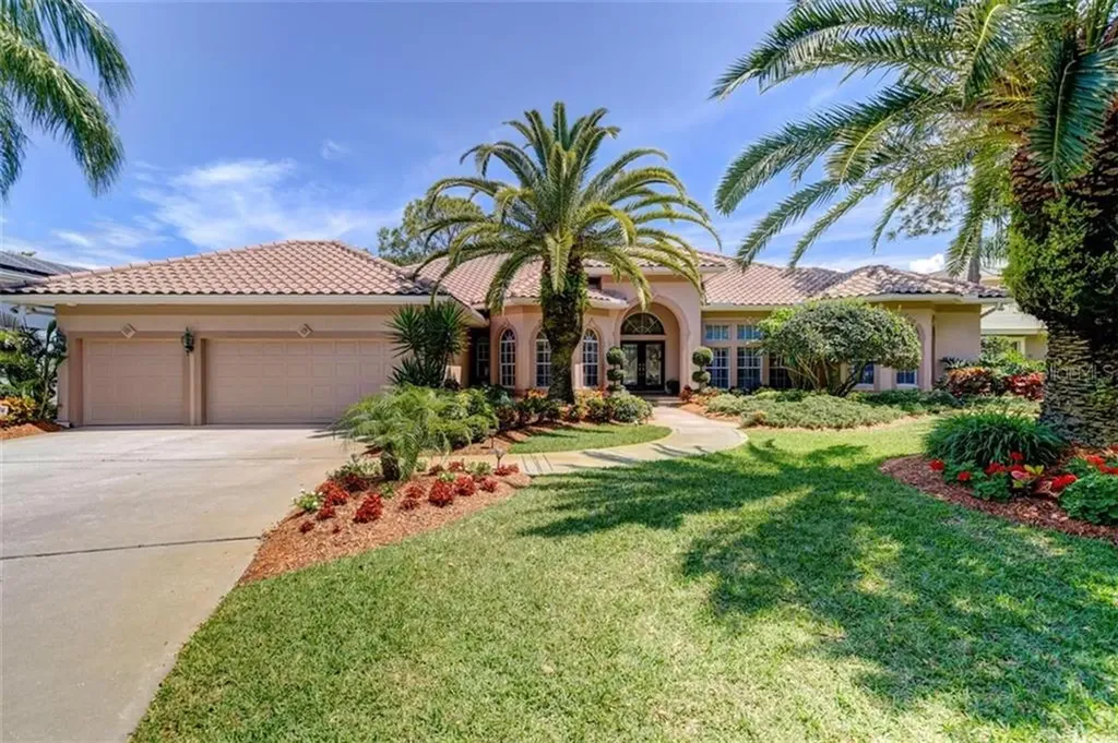 7335 Sawgrass Point Drive N Pinellas Park FL 33782