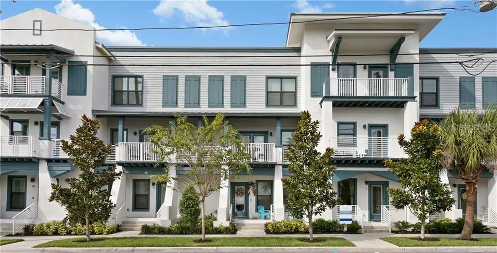946 Highland Avenue Dunedin FL 34698
