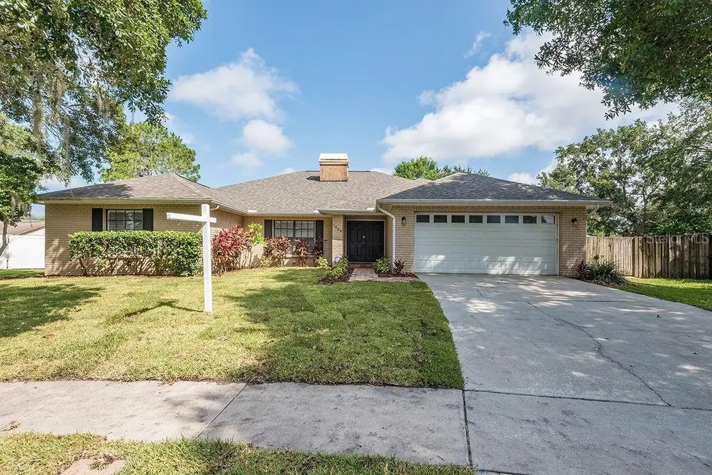 1608 Oak Arbor Lane Valrico FL 33596