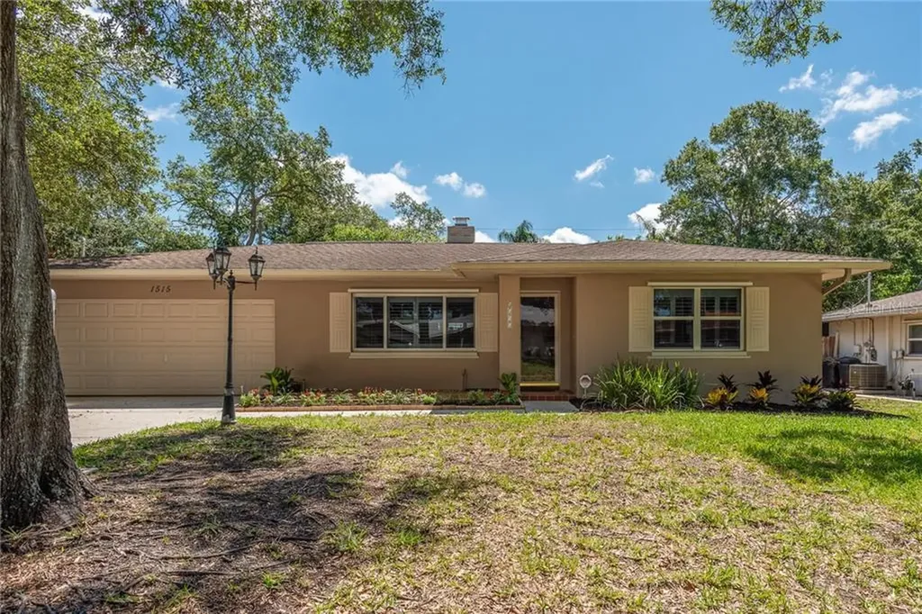 1515 Price Circle Clearwater FL 33764
