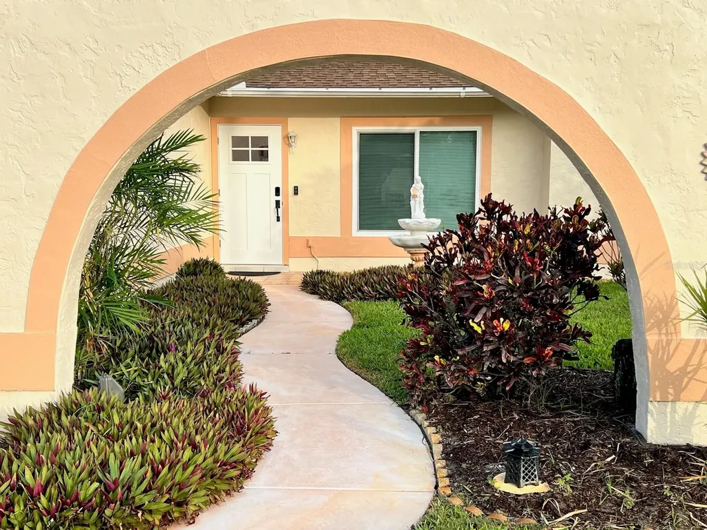 Bradenton FL 34209