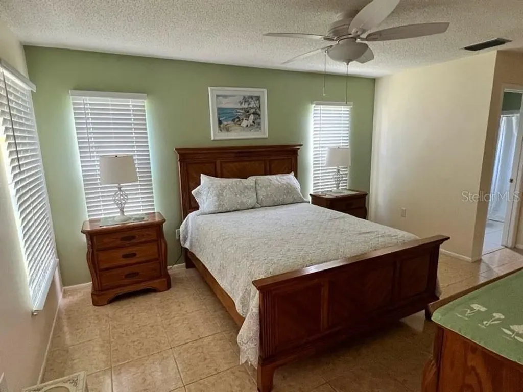 Bradenton FL 34209
