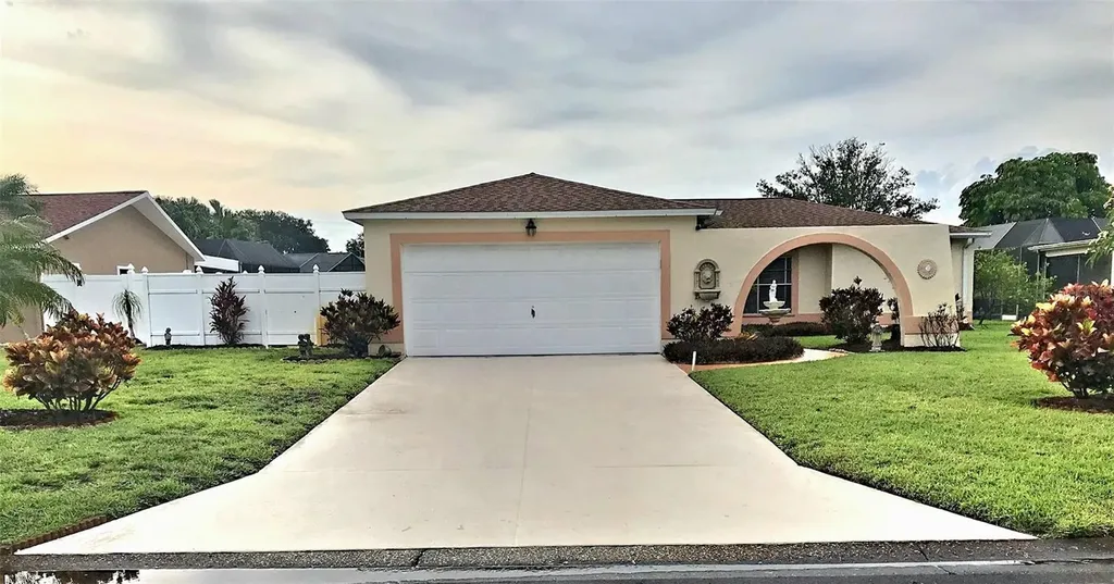 Bradenton FL 34209