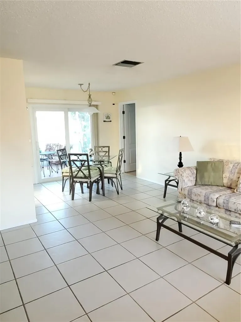 Bradenton FL 34209