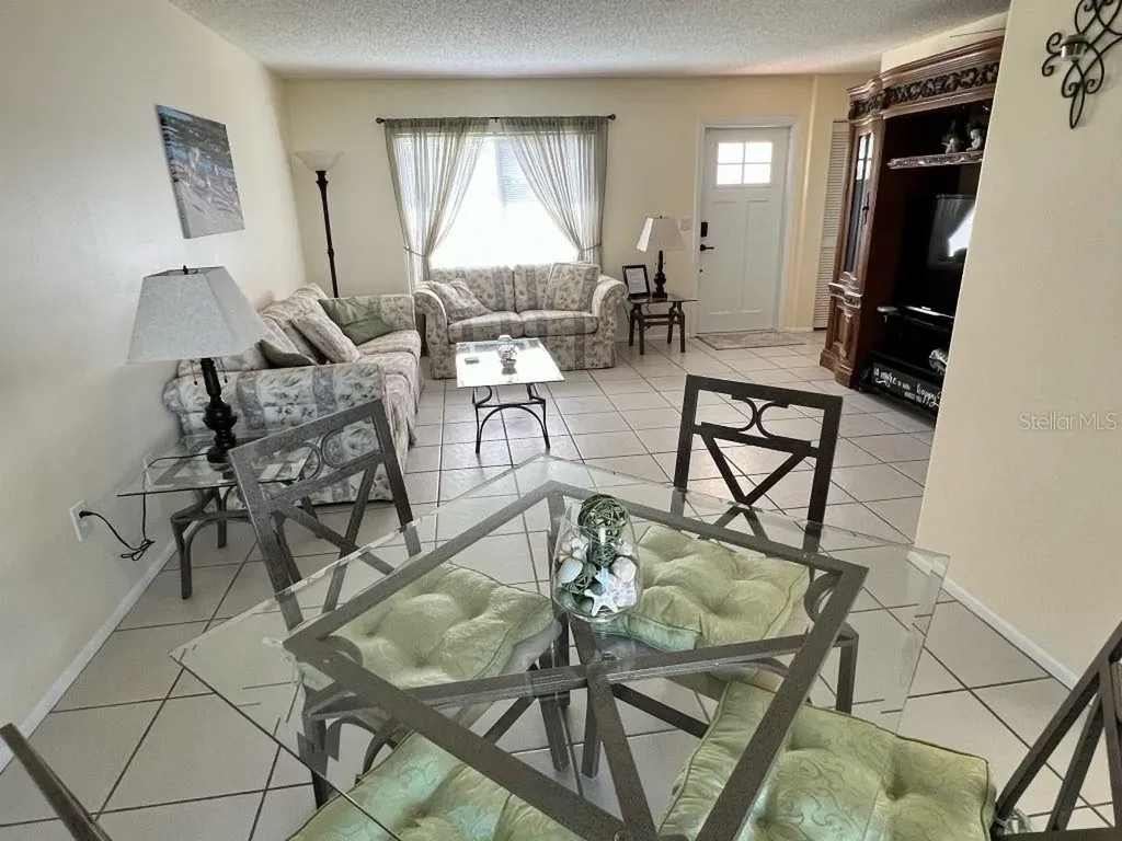 Bradenton FL 34209