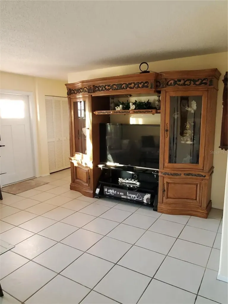 Bradenton FL 34209
