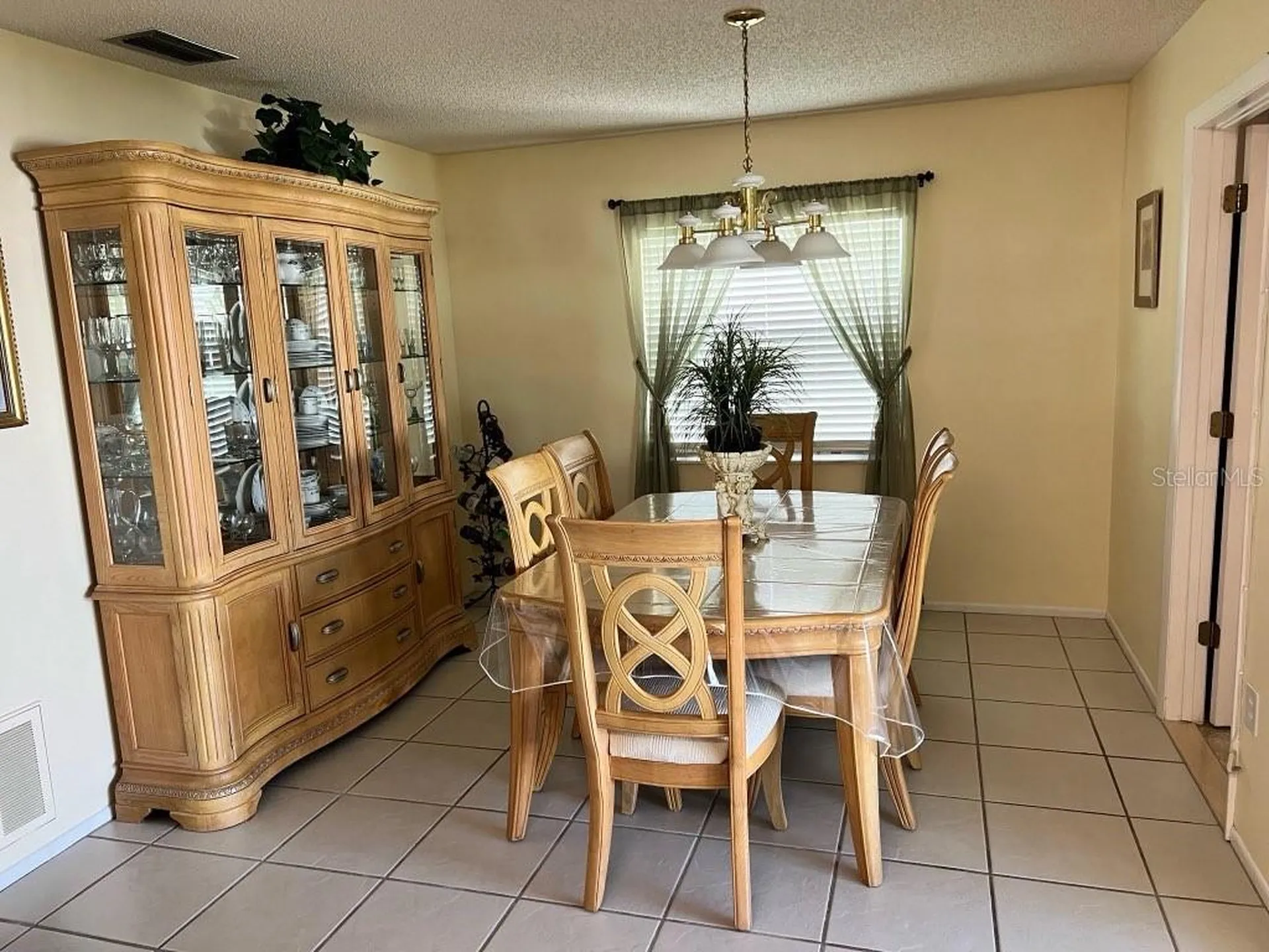 Bradenton FL 34209