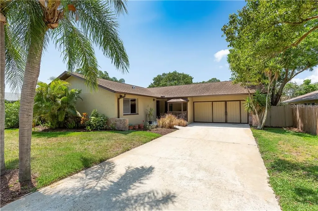 1853 Laurelwood Lane Dunedin FL 34698
