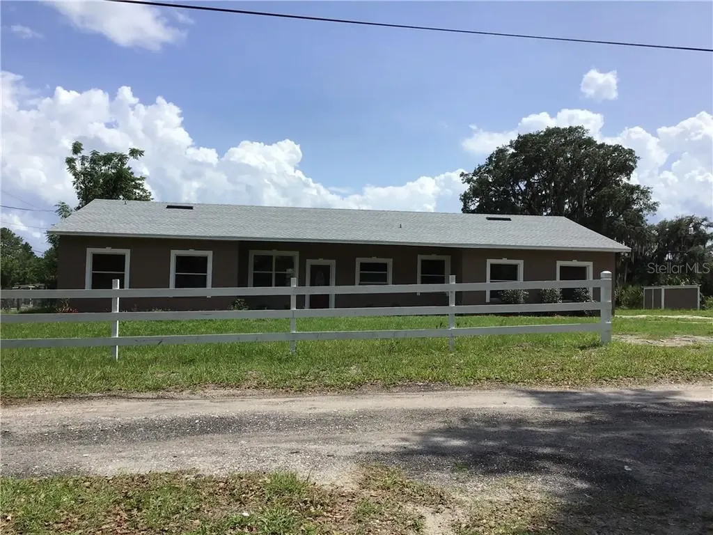 185 Zenith Point Geneva FL 32732