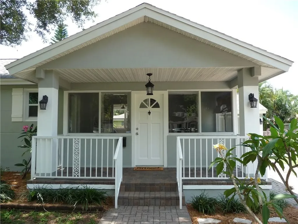 6924 8th Avenue N St Petersburg FL 33710