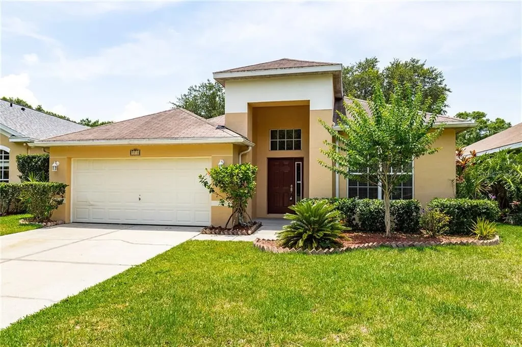 9018 Cliff Lake Lane Tampa FL 33614