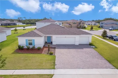 319 Blue Lake Circle Kissimmee FL 34758