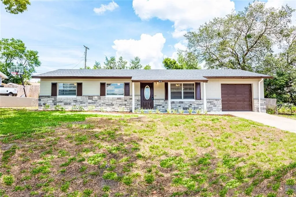 3311 Paris Place Orlando FL 32818
