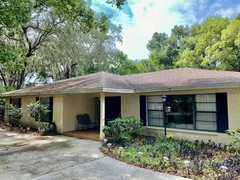 2111 W Country Club Drive Tampa FL 33612