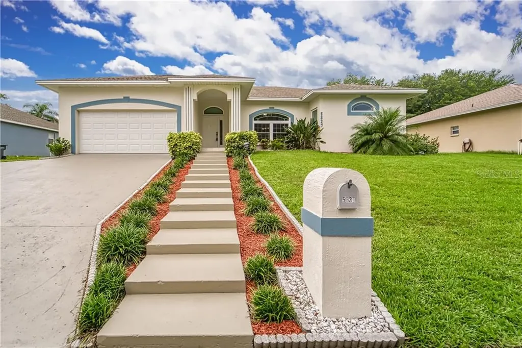 5827 Charloma Drive Lakeland FL 33812