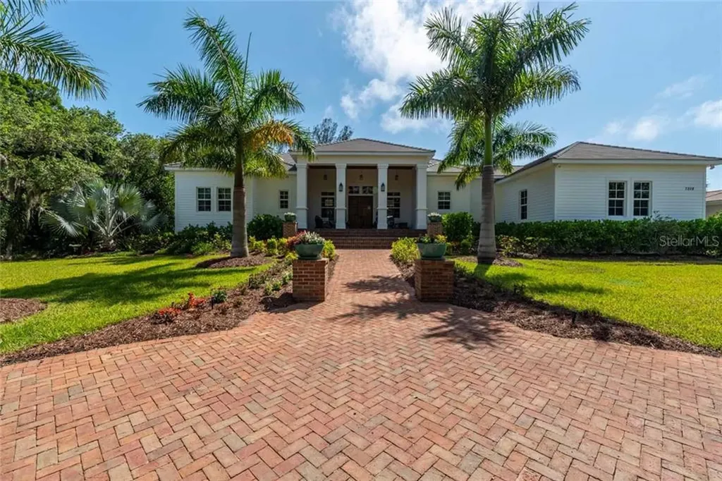 7208 Melaleuca Way Sarasota FL 34242