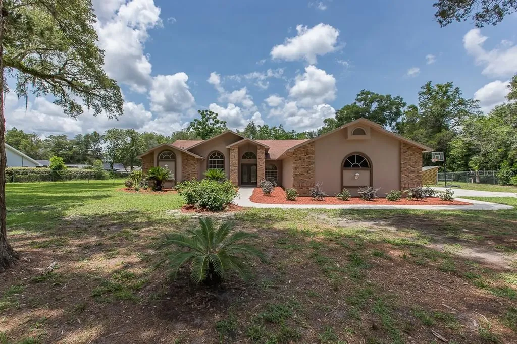 495 Lincoln Avenue Brooksville FL 34604