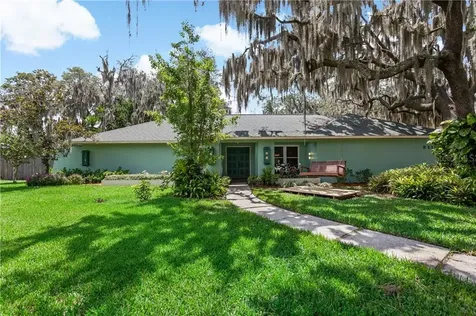 2112 Sycamore Lane Plant City FL 33563