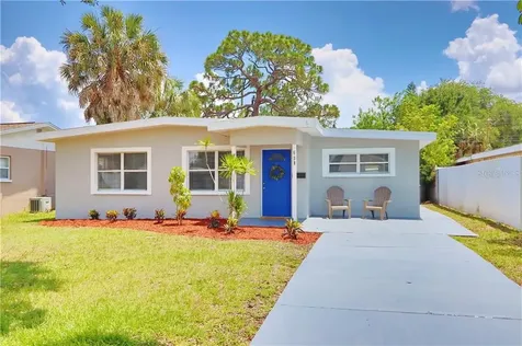 538 74th Avenue N St Petersburg FL 33702