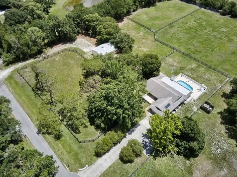 5717 Churchill Downs Road Sarasota FL 34241