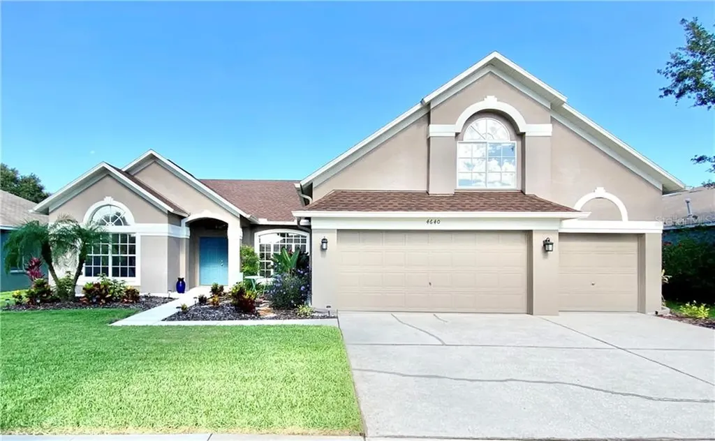 4640 River Overlook Drive Valrico FL 33596