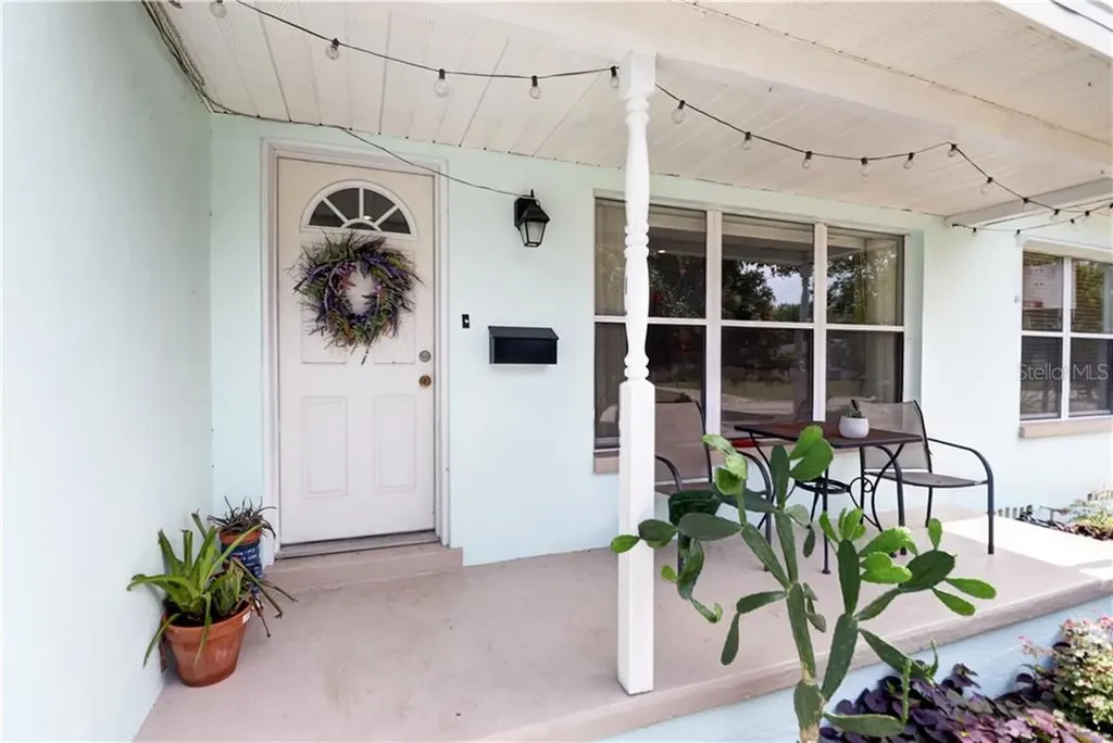 4043 Benson Avenue N St Petersburg FL 33713