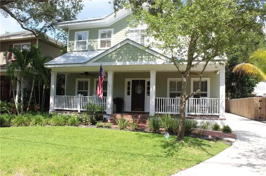 5220 S Jules Verne Court Tampa FL 33611