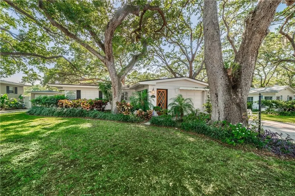 502 Orangeview Avenue Clearwater FL 33755