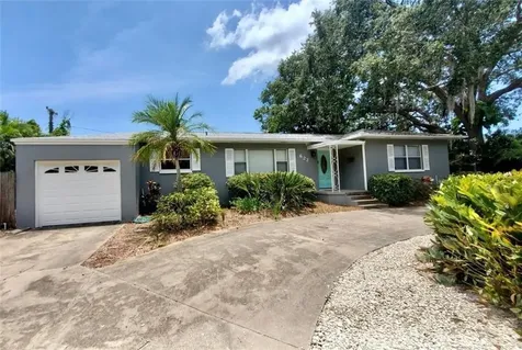 622 Surrey Way S St Petersburg FL 33705