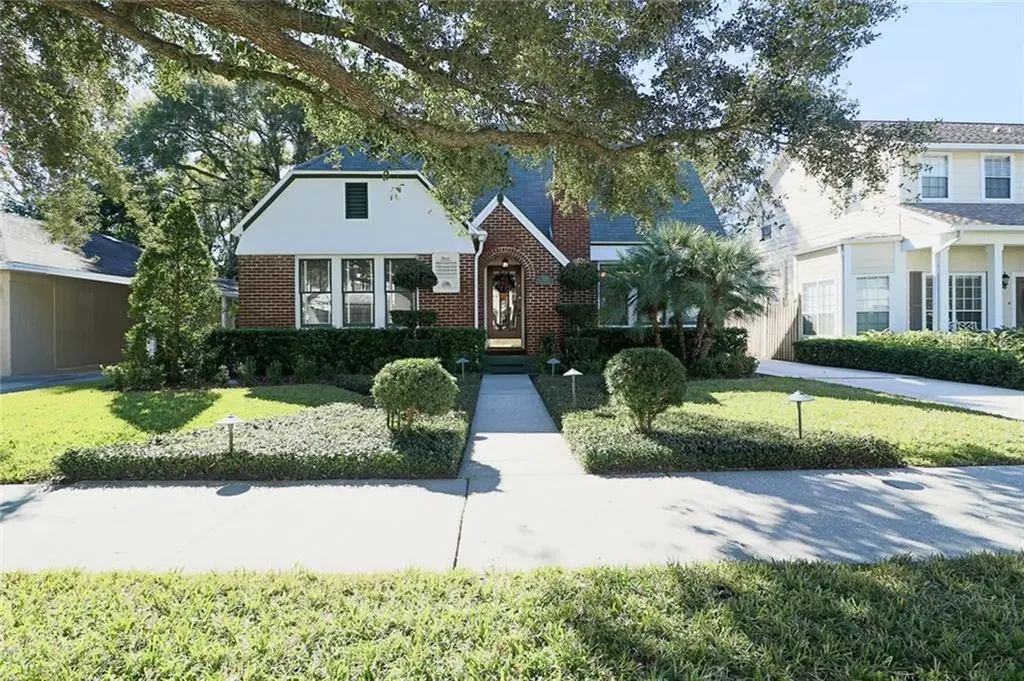 3610 W Dale Avenue Tampa FL 33609