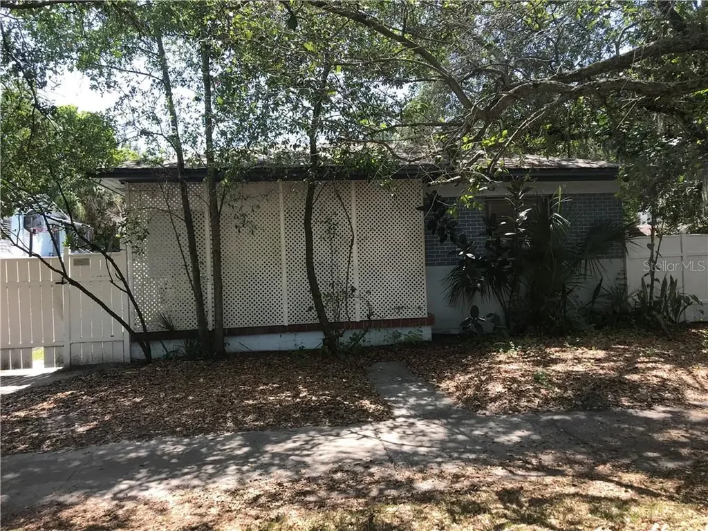 209 N Albany Avenue Tampa FL 33606
