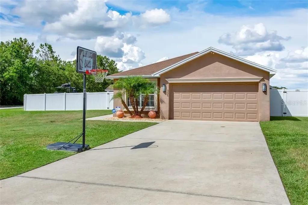 5229 Belmont Park Way Mulberry FL 33860