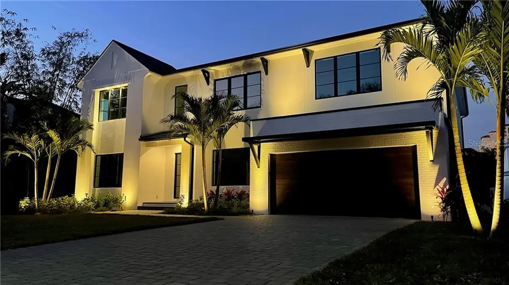 2909 W Chapin Avenue Tampa FL 33611
