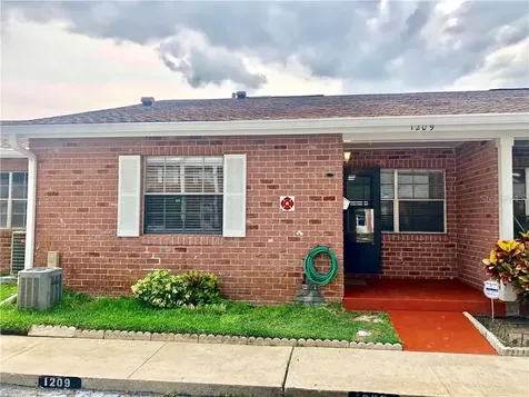 1209 Carriage Lane Orlando FL 32807