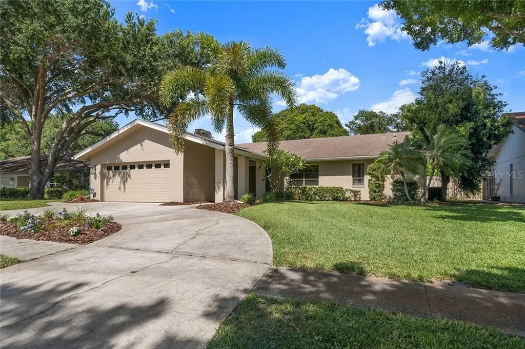 1683 Midnight Pass Way Clearwater FL 33765