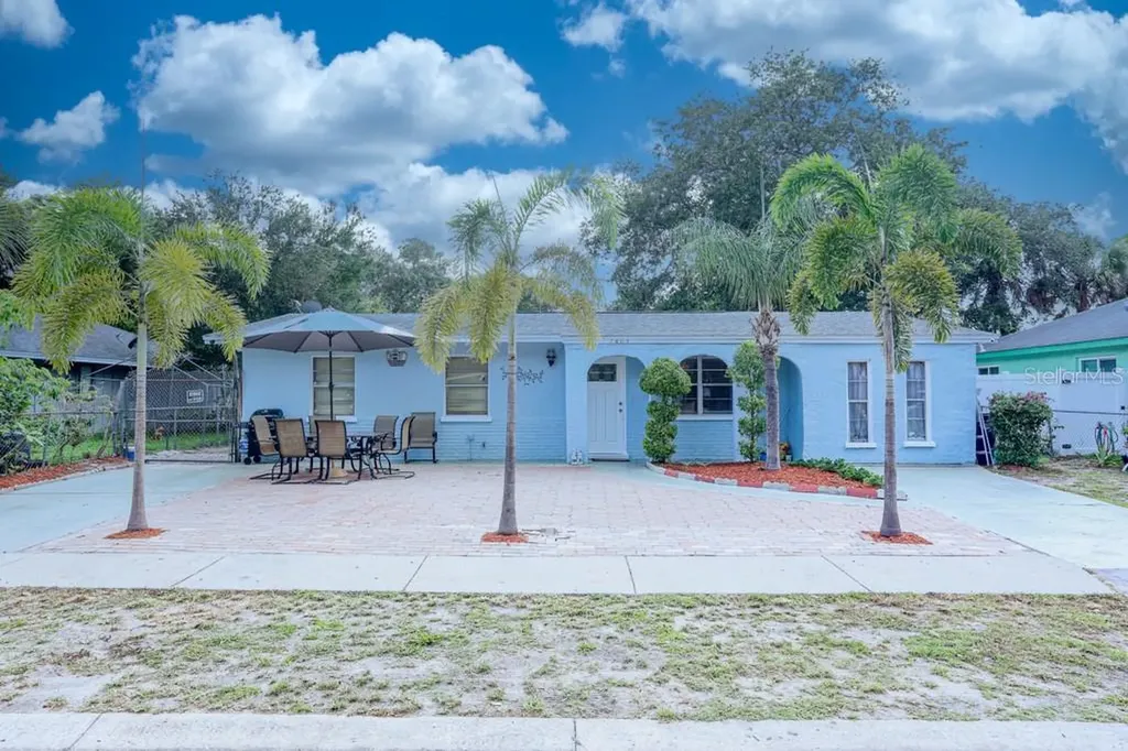 2404 18th Street E Bradenton FL 34208