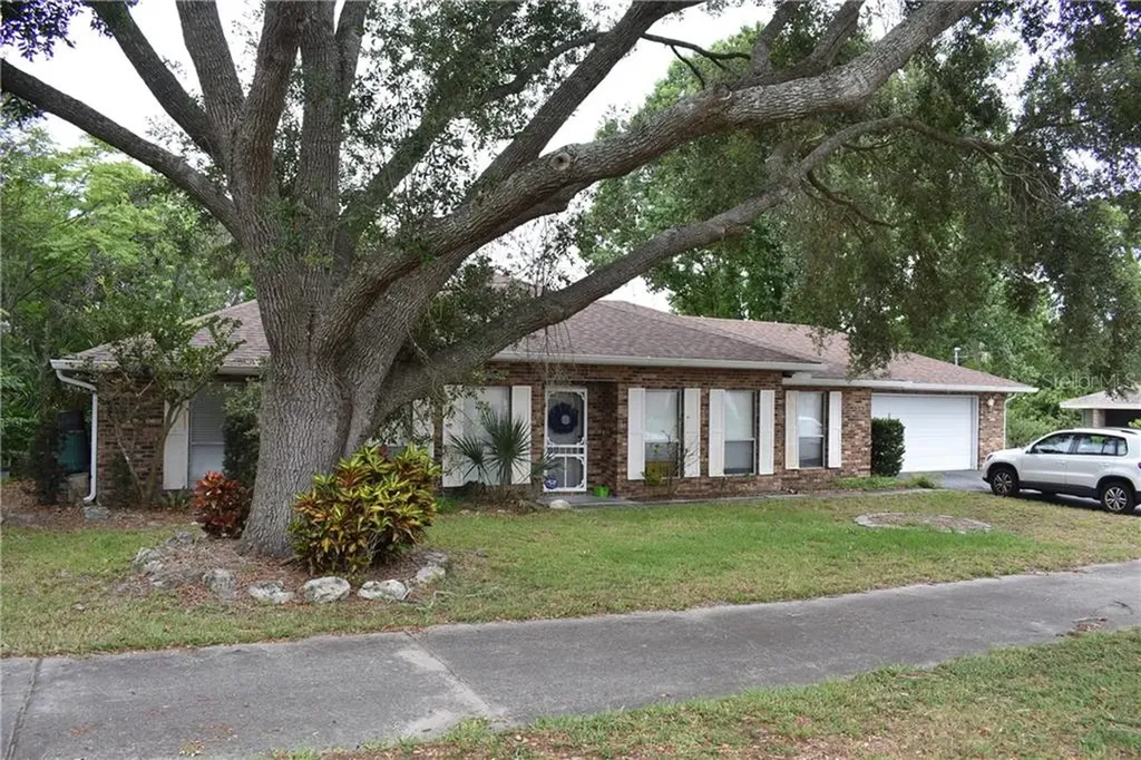 387 Alexander Avenue Deltona FL 32725