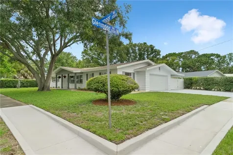 2208 Glenmoor Road N Clearwater FL 33764