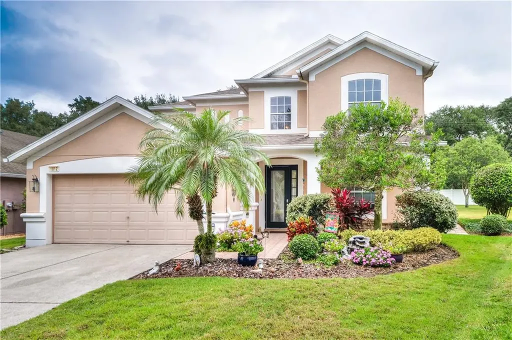 1812 Prairie Grass Lane Valrico FL 33594