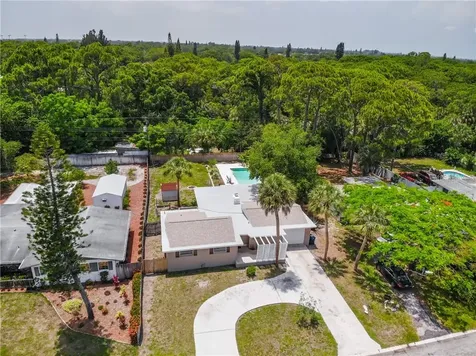 5122 21st Street W Bradenton FL 34207