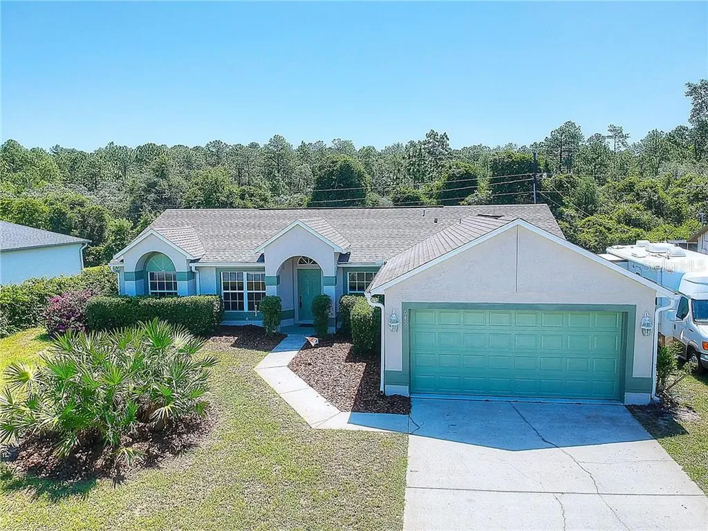 645 Twin Lake Avenue Deltona FL 32738
